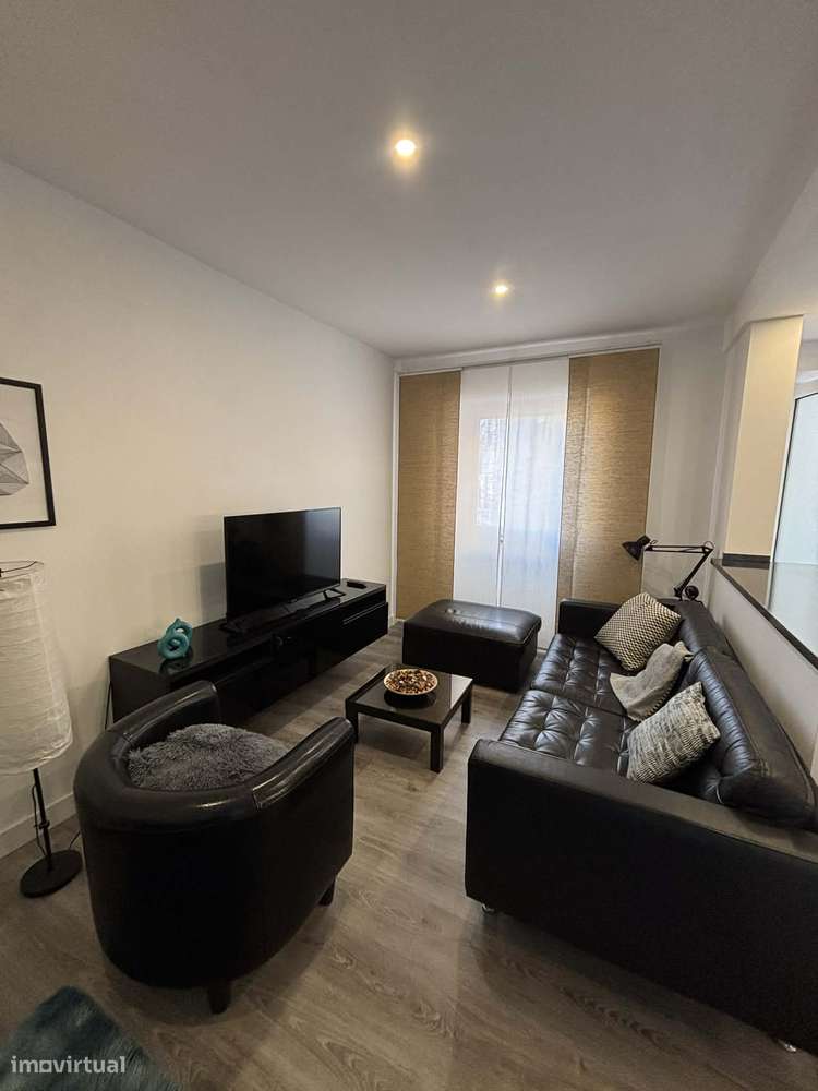 T2 Remodelado | Metro a 10 min | Pronto a habitar | Olival Basto - Grande imagem: 4/23