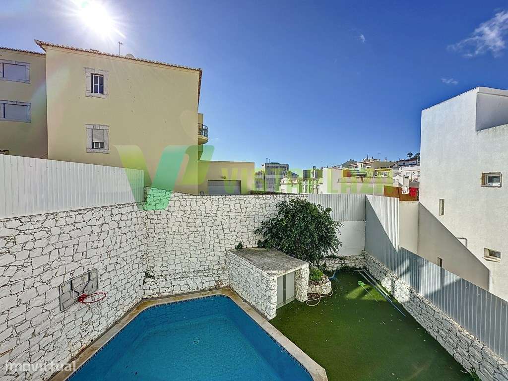 Apartamento T2 no Centro de Carvoeiro com Varanda Virada a Sul - Grande imagem: 4/31