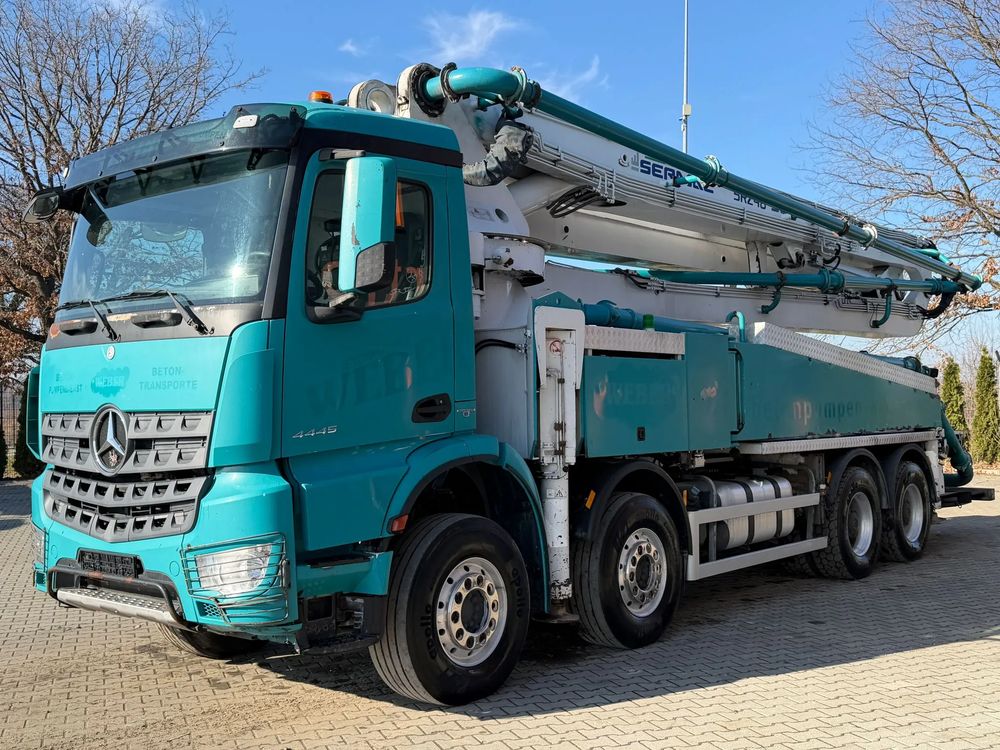 Mercedes-Benz Arocs 2015