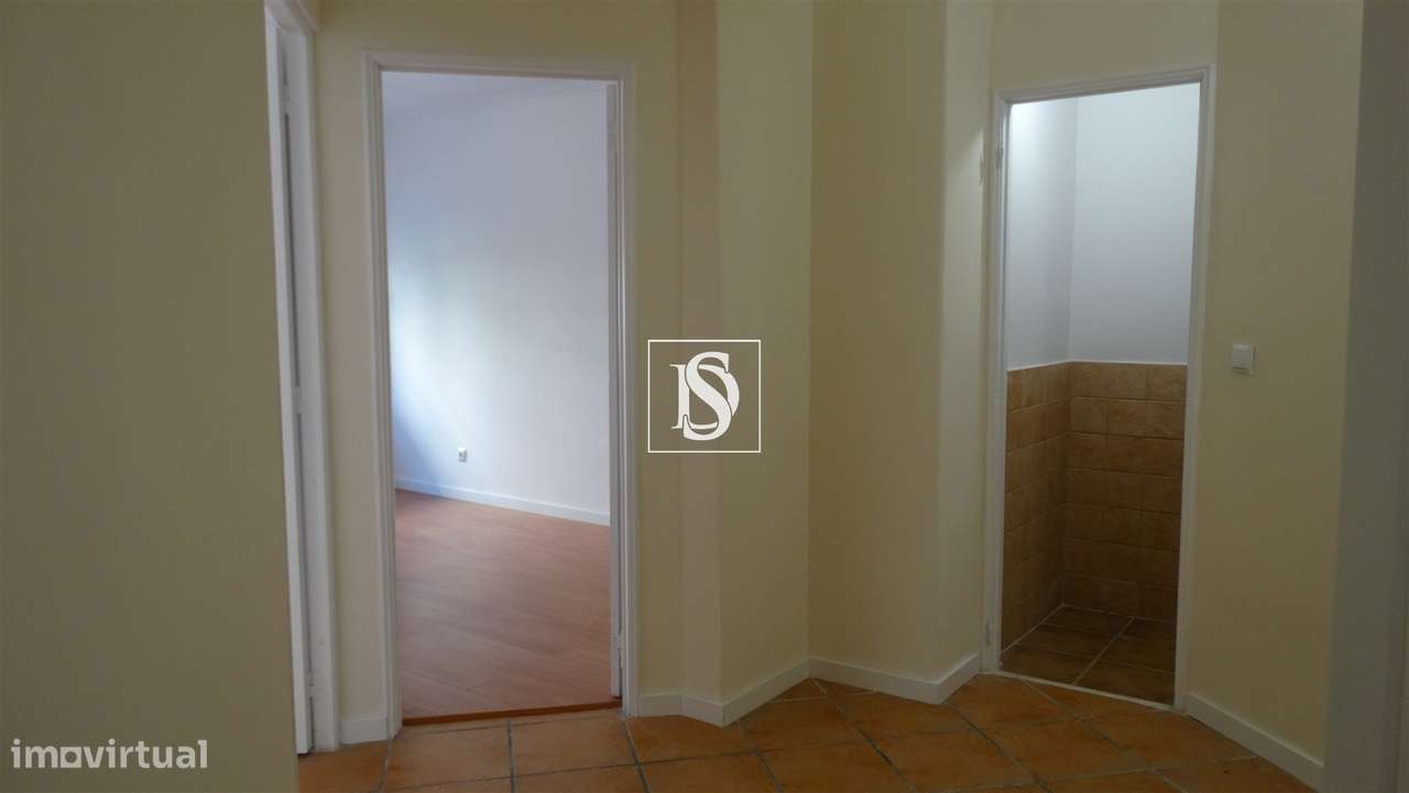 Apartamento T2 Venda na Tapada das Mercês-9