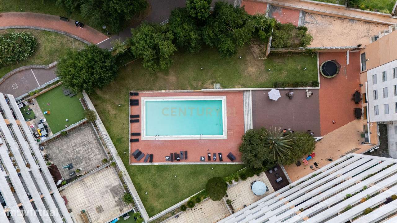T3 com Estacionamento e Piscina em Lisboa em condóminio fechado - Grande imagem: 2/34