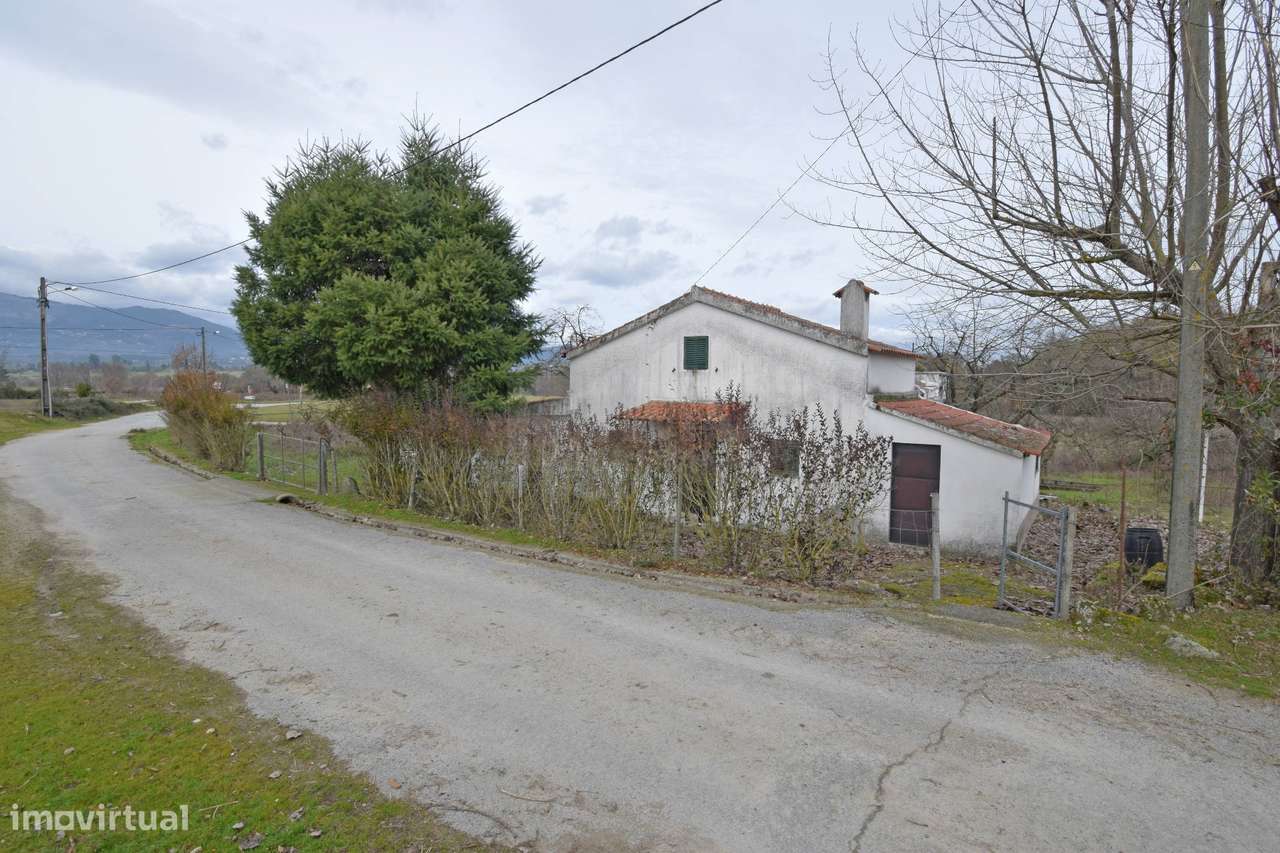 Quintinha c/ Moradia V2 - Peraboa - 10 min da Covilhã - Grande imagem: 2/37