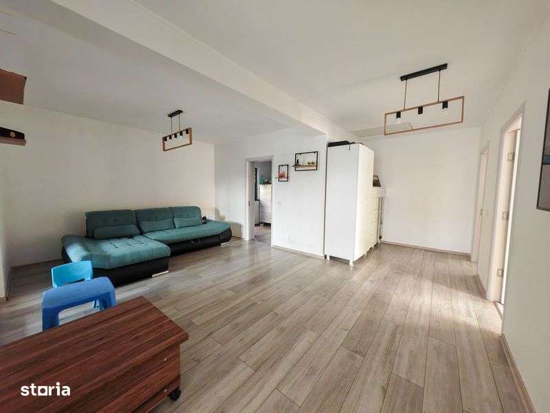 Proprierar vand casa in Margineni - Imagine principală: 4/8