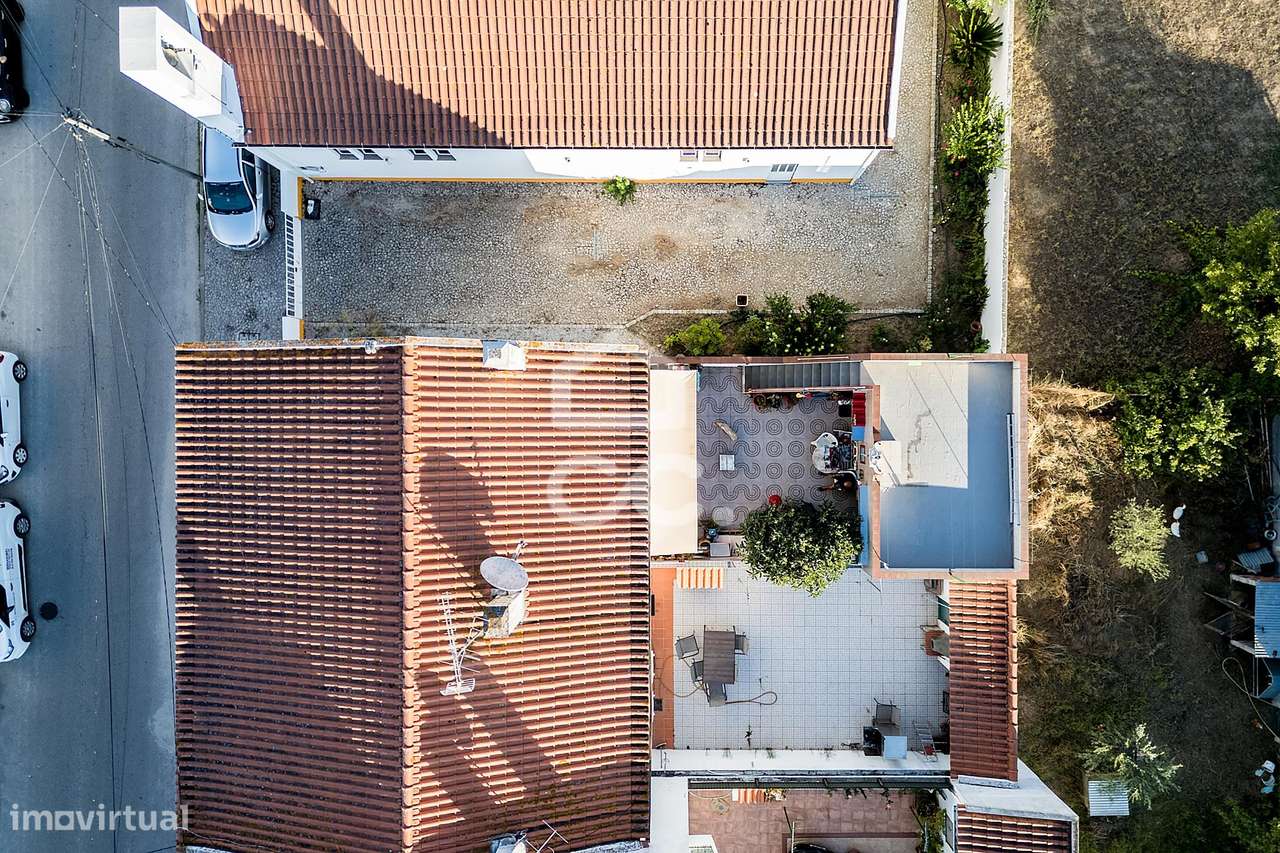 Moradia T3 c/ Garagem, Quintal e Terraço no Bairro da Casinha, em Évor-37