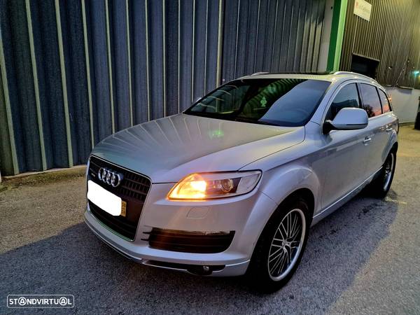 Audi Q7 3.0 TDi Sport Tiptronic - 5