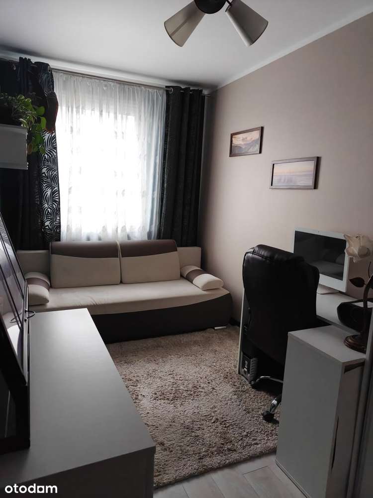 Miejsce Postojowe Gratis! 3 pokoje, balkon-6