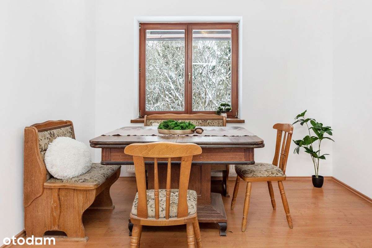 Dom jednorodzinny 138m, 6 pokoi z dużym tarasemm.-3