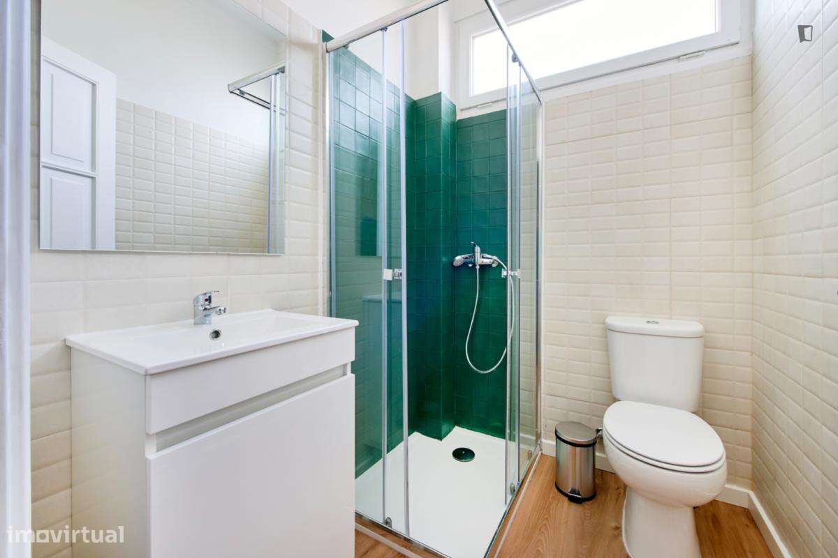 Quarto - localizado em Picoas Lisbon - Grande imagem: 3/16