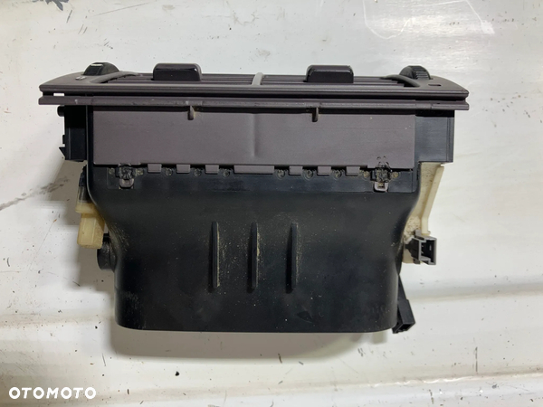 KRATKA NAWIEWU BMW E38 TYŁ FIOLETOWA 8390117 8390290 - 2