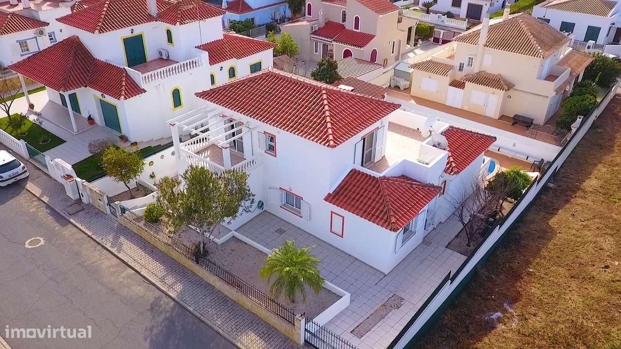 Fantástica Moradia V4 em Altura - Grande imagem: 2/38