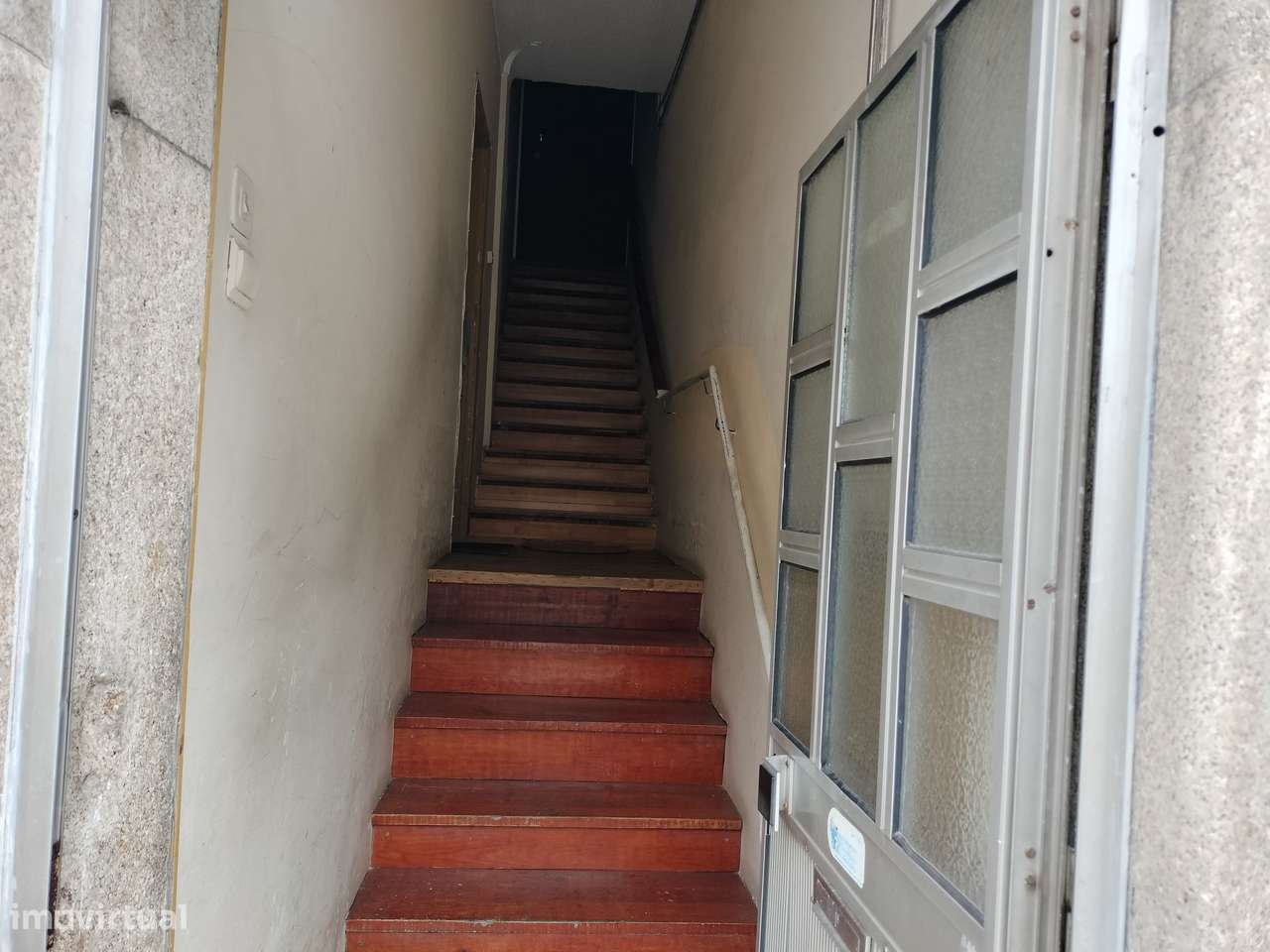 Andar Moradia com 8 quartos ao Marquês, Porto-13