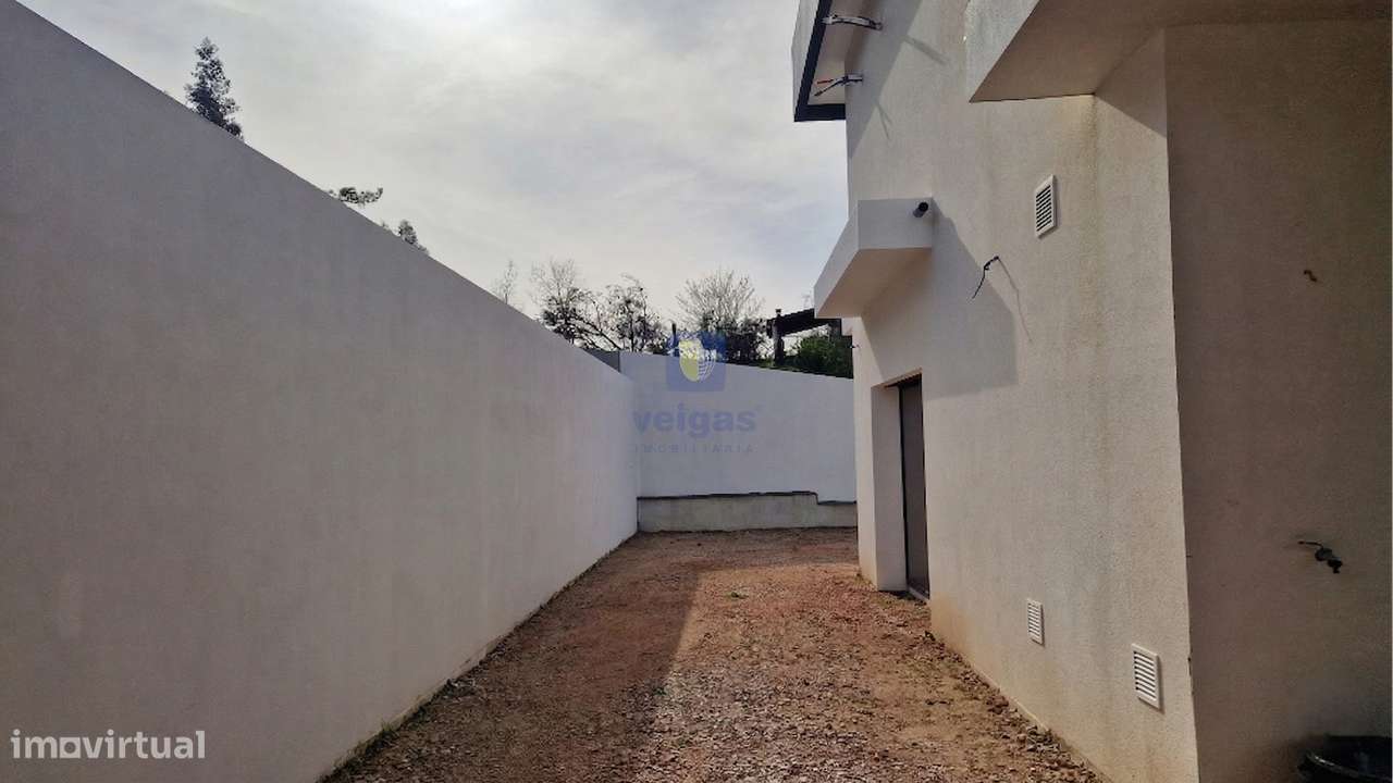 Moradia T4 isolada  em Construção em Ansião-24