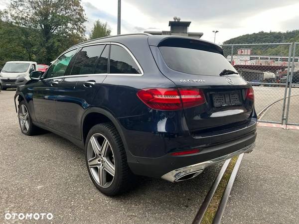 Mercedes-Benz GLC - 4