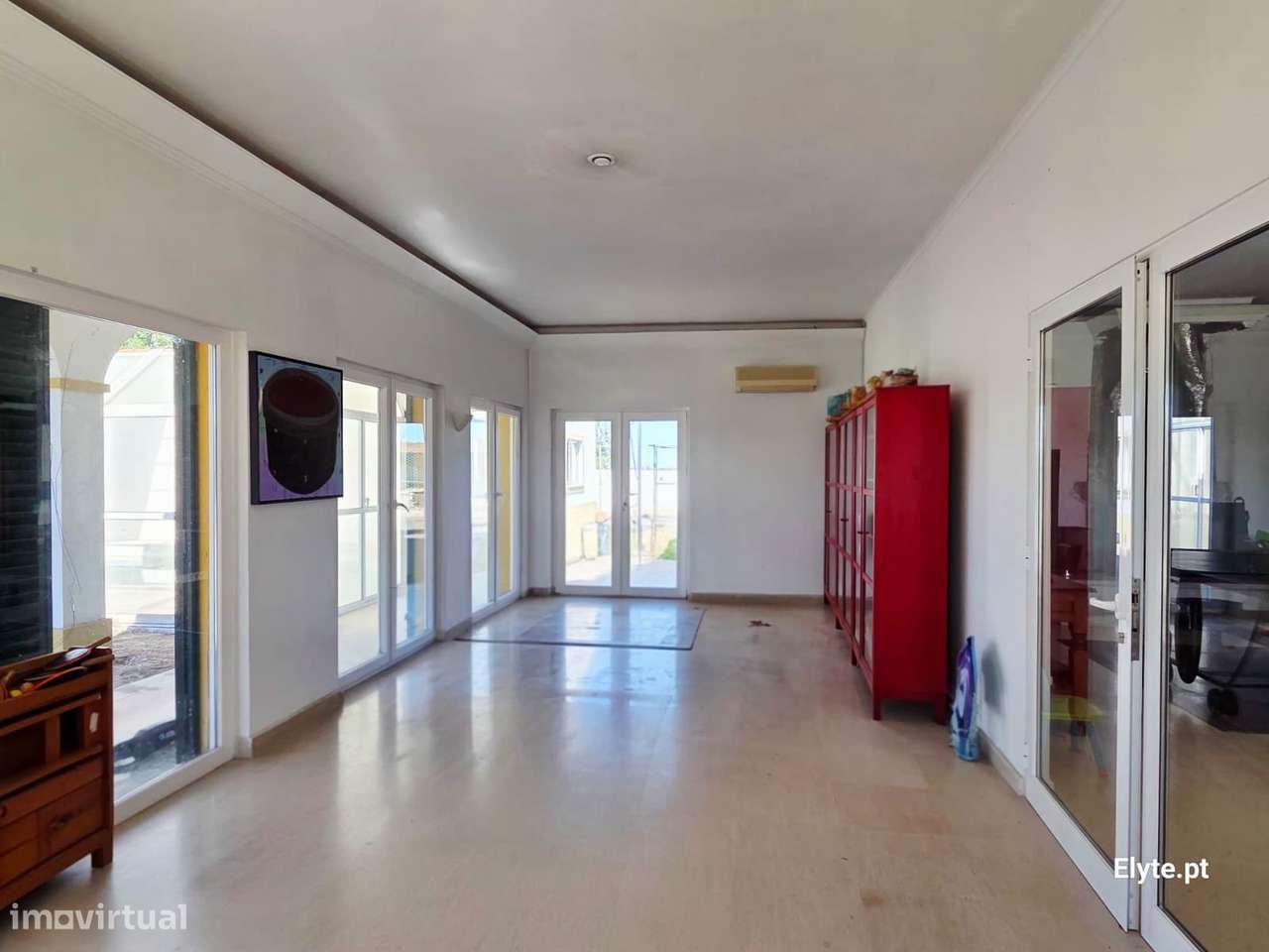 Moradia T7 em Benavente com 2 piscinas-14