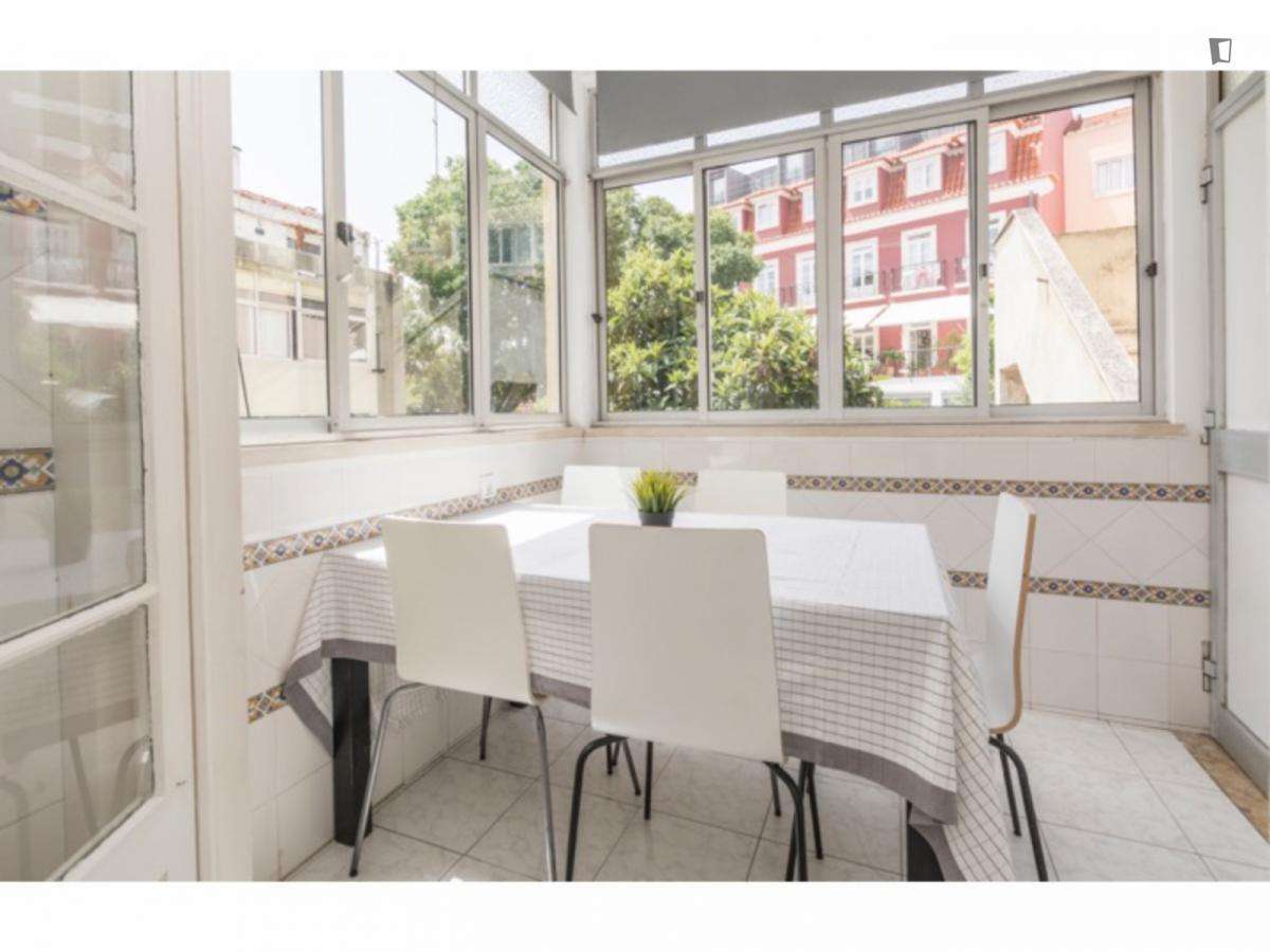 Quarto - localizado em Lapa Lisbon - Grande imagem: 5/10