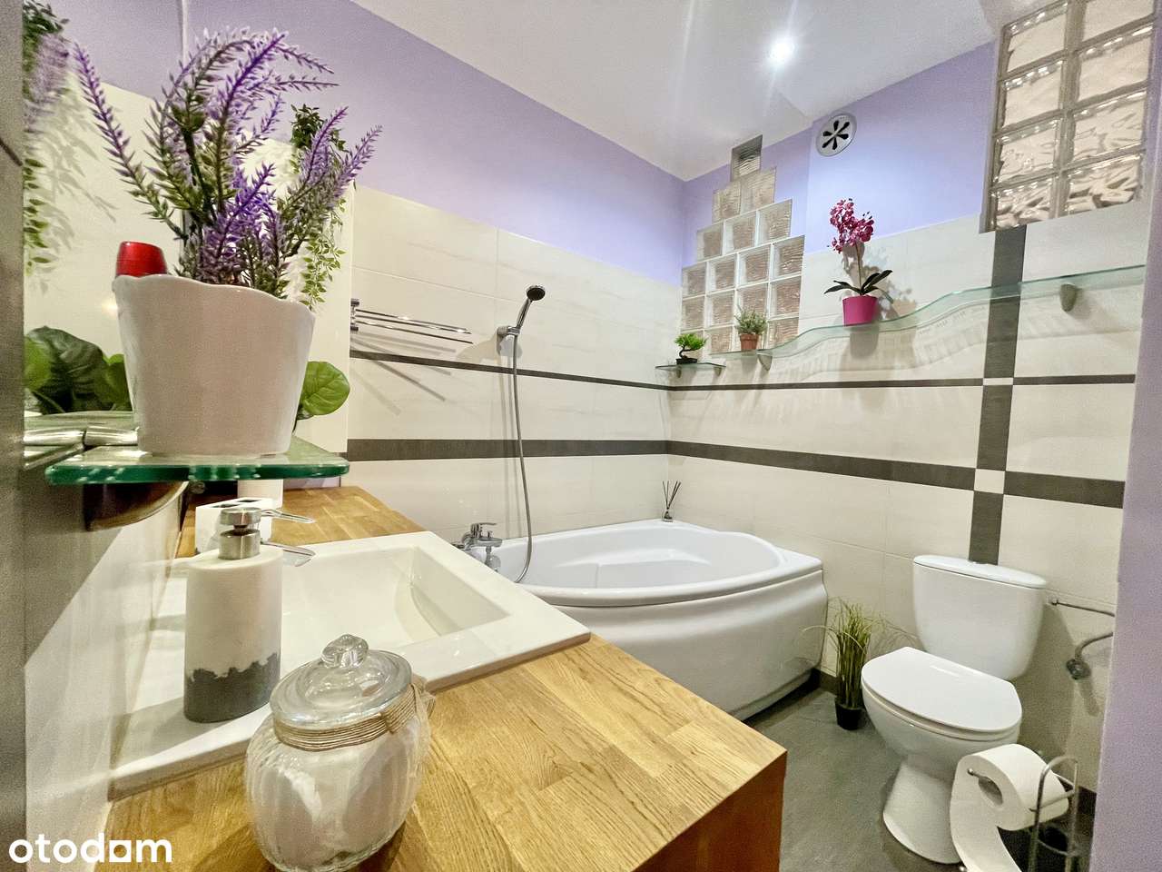 Komfortowe 3-pokojowe Mieszkanie, Garderoba, Dwie Łazienki, Spiżarka-13