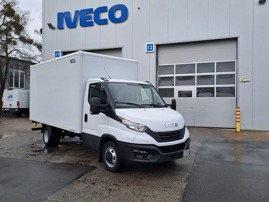 Iveco 35C16H  kontener + winda 750kg