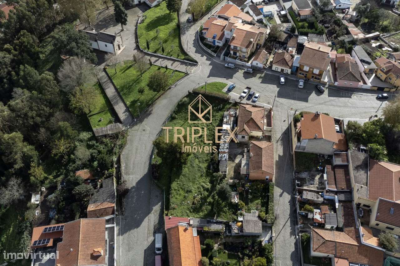 Casa com 3 inquilinos e Terreno -  Monte Sta Cruz-25