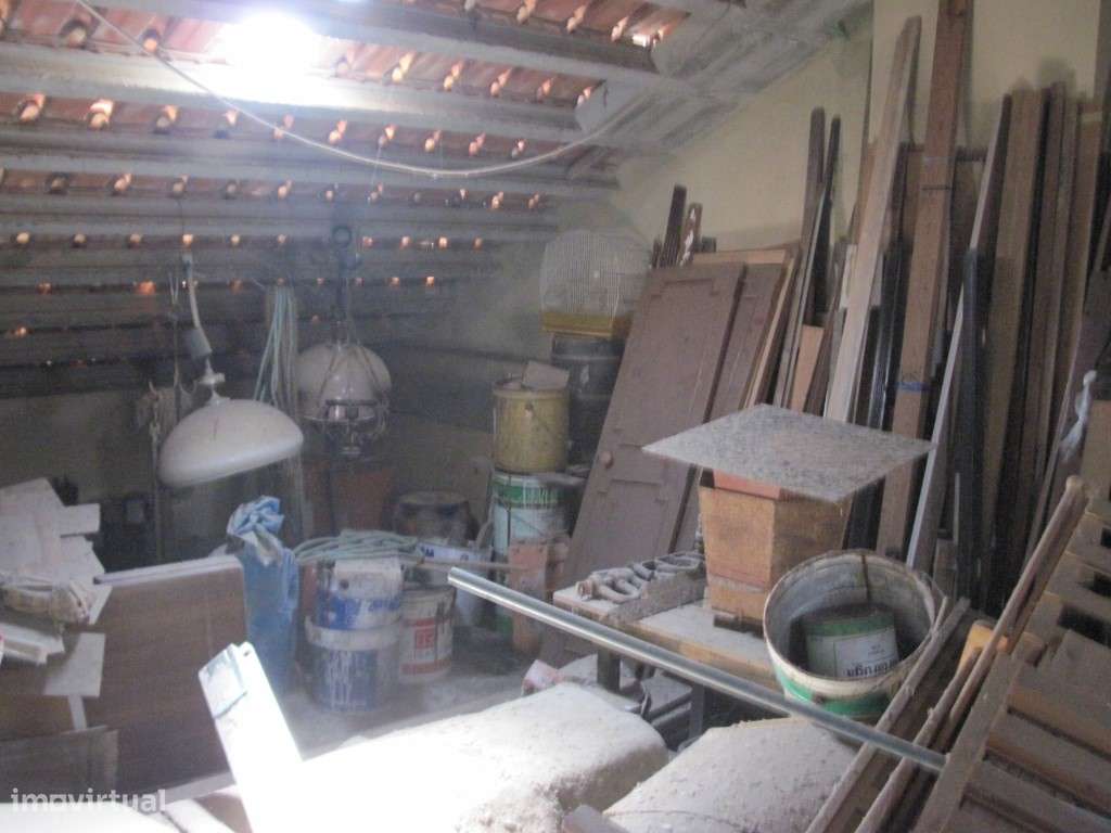 Moradia Térrea T3 com Garagem e Amplo Logradouro - Centro do Samouco-24