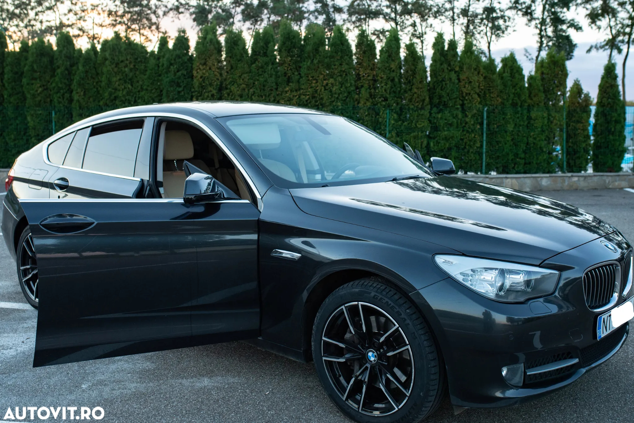 BMW Seria 5 530d Gran Turismo - 2