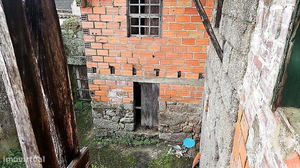 Casa / Villa T6 em Parada de Gonta de 161,00 m2 - Grande imagem: 4/15