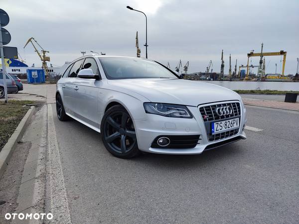 Audi S4 Avant S tronic - 12