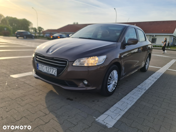 Peugeot 301 1.6 HDi Active - 1