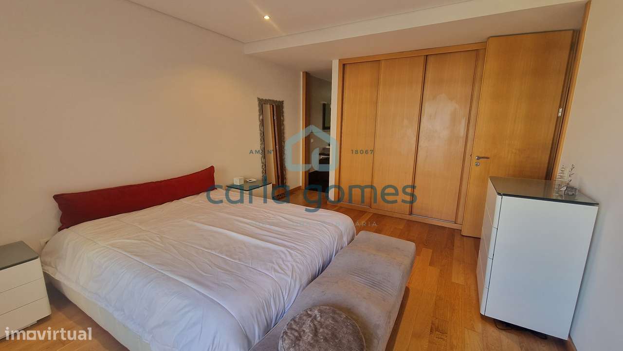 APARTAMENTO T2 C/SUÍTE VARANDA LUGAR DE GARAGEM | RIO TINTO, GONDOMAR-16