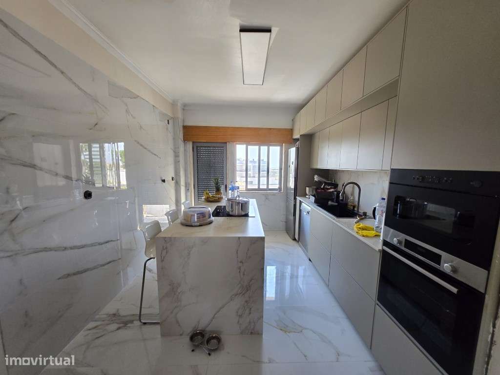 Apartamento T3 com e Lugares de Garagem - Grande imagem: 5/23