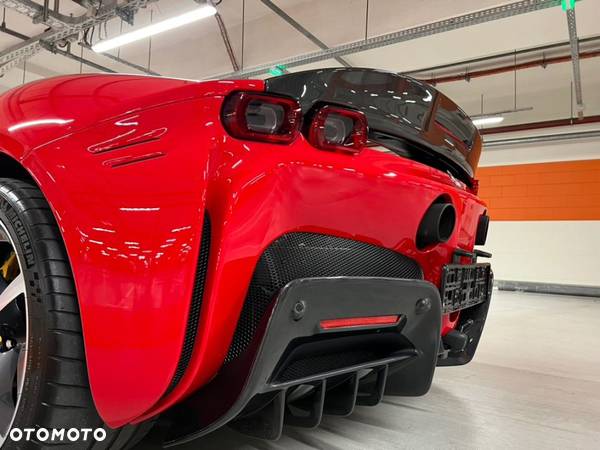 Ferrari SF90 Stradale - 20