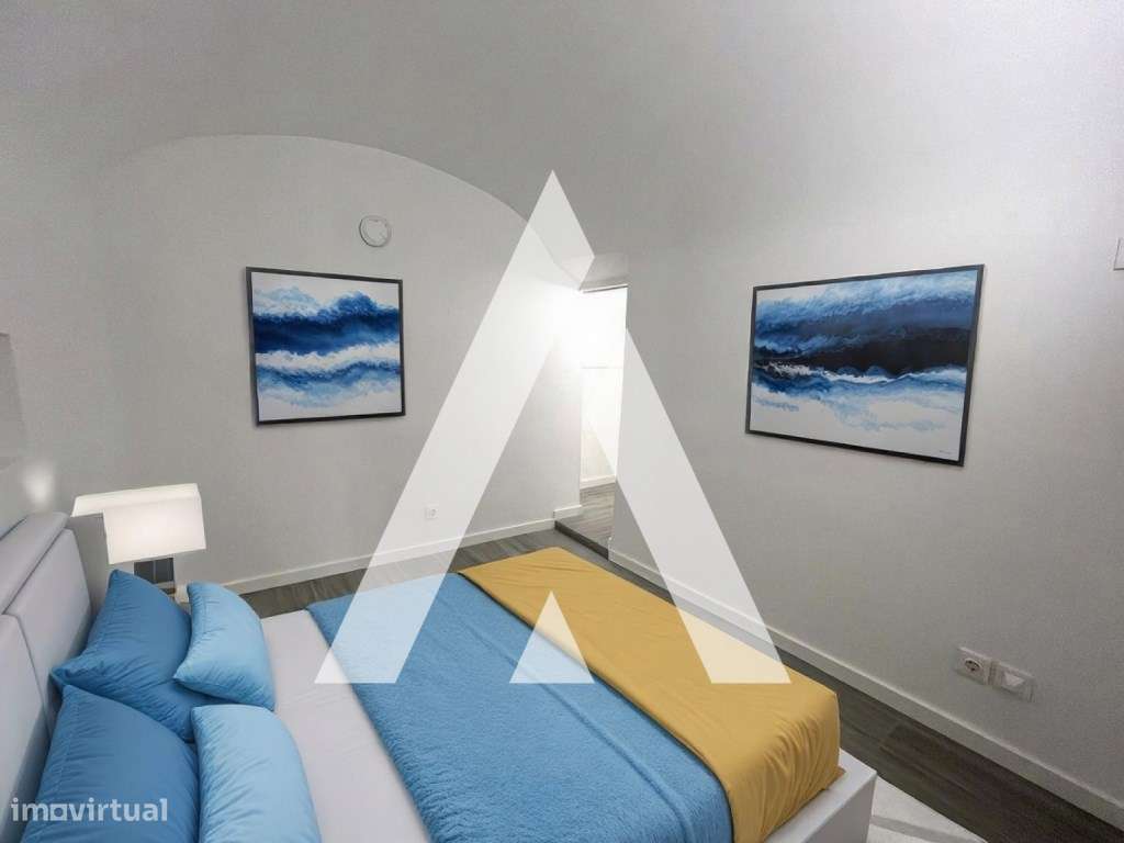 Moradia T2 Térrea no Centro Histórico de Évora-14