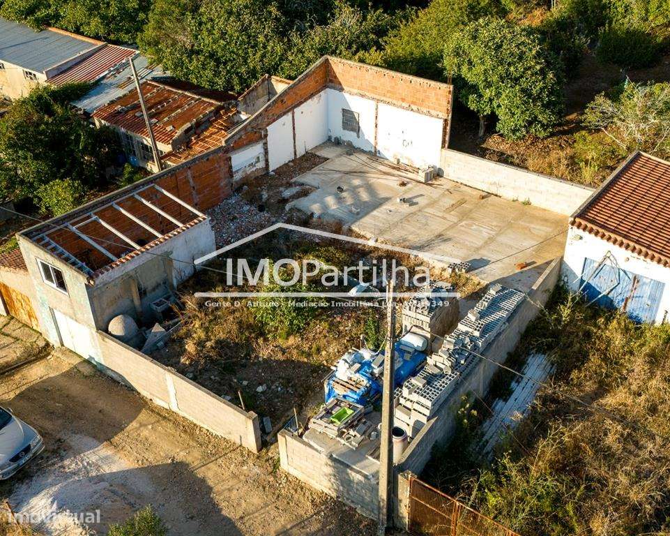 Manique de Cima | Prédio Urbano 255,5 m² | AUGI | Investimento-11