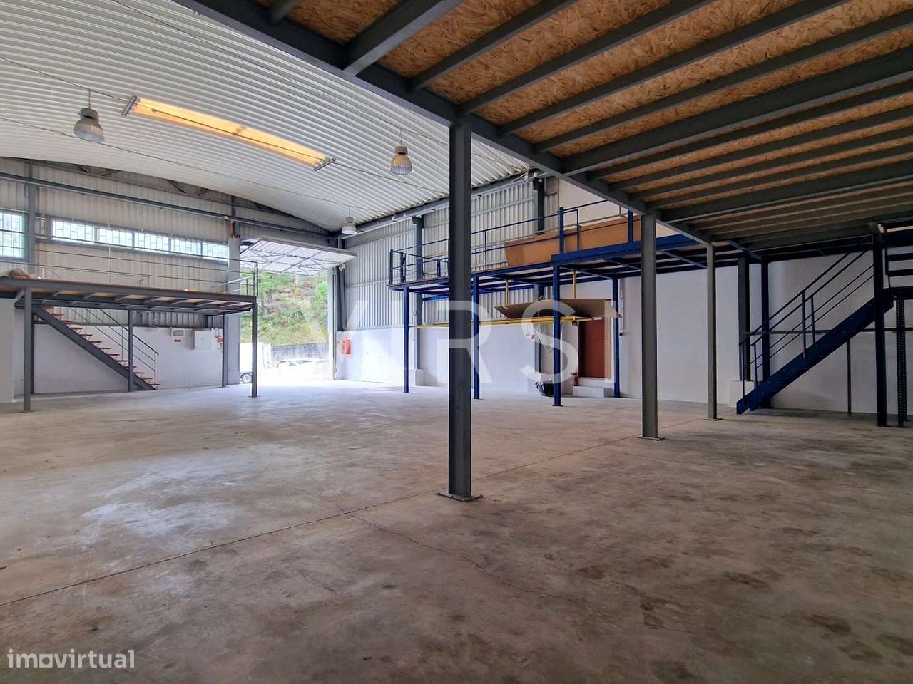 Armazém em Antanhol - estrada do Aeródromo - Grande imagem: 4/14