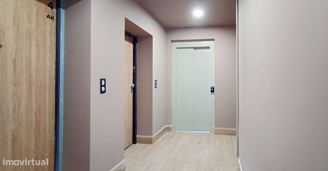 T2 c/ Arrumo de 94m² + Garagem | Última Fração | Potencial Bi-Familiar-14