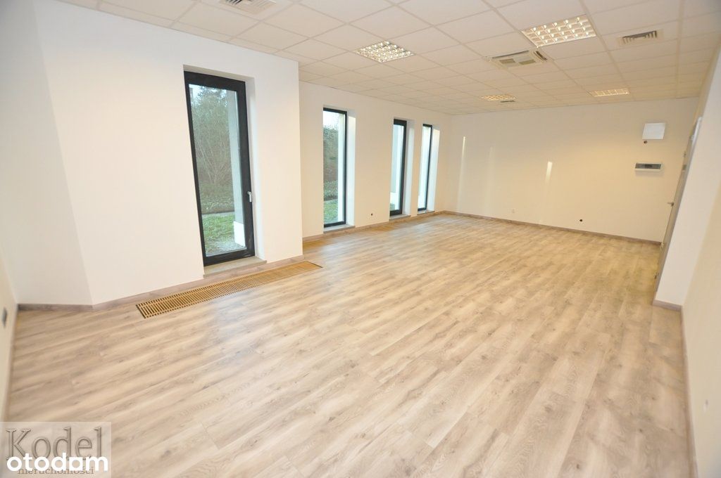 Plac na Groblach Stare Miasto lokal parter 50 m2