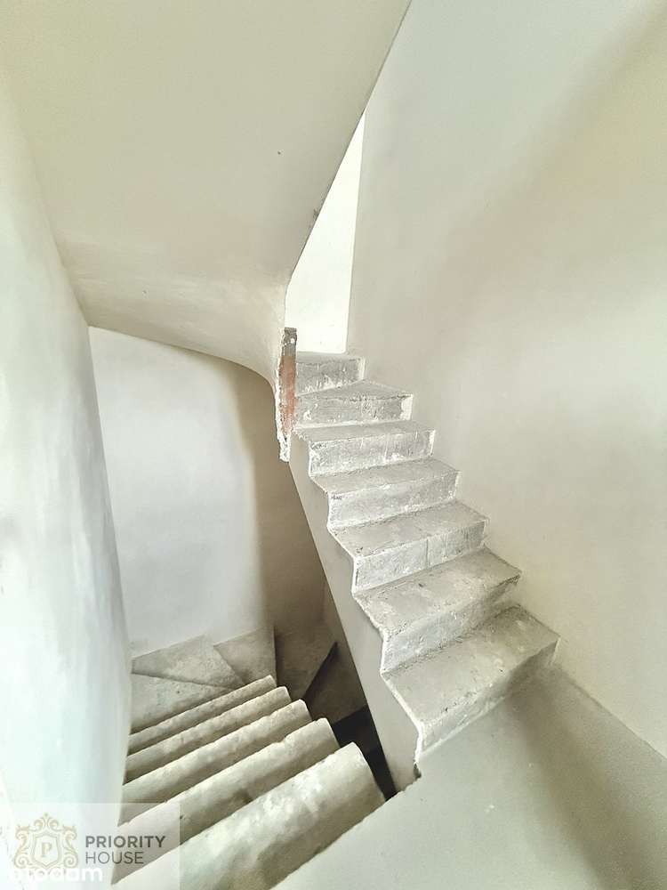 Dwupoziomowe bezczynszowe mieszkanie-7