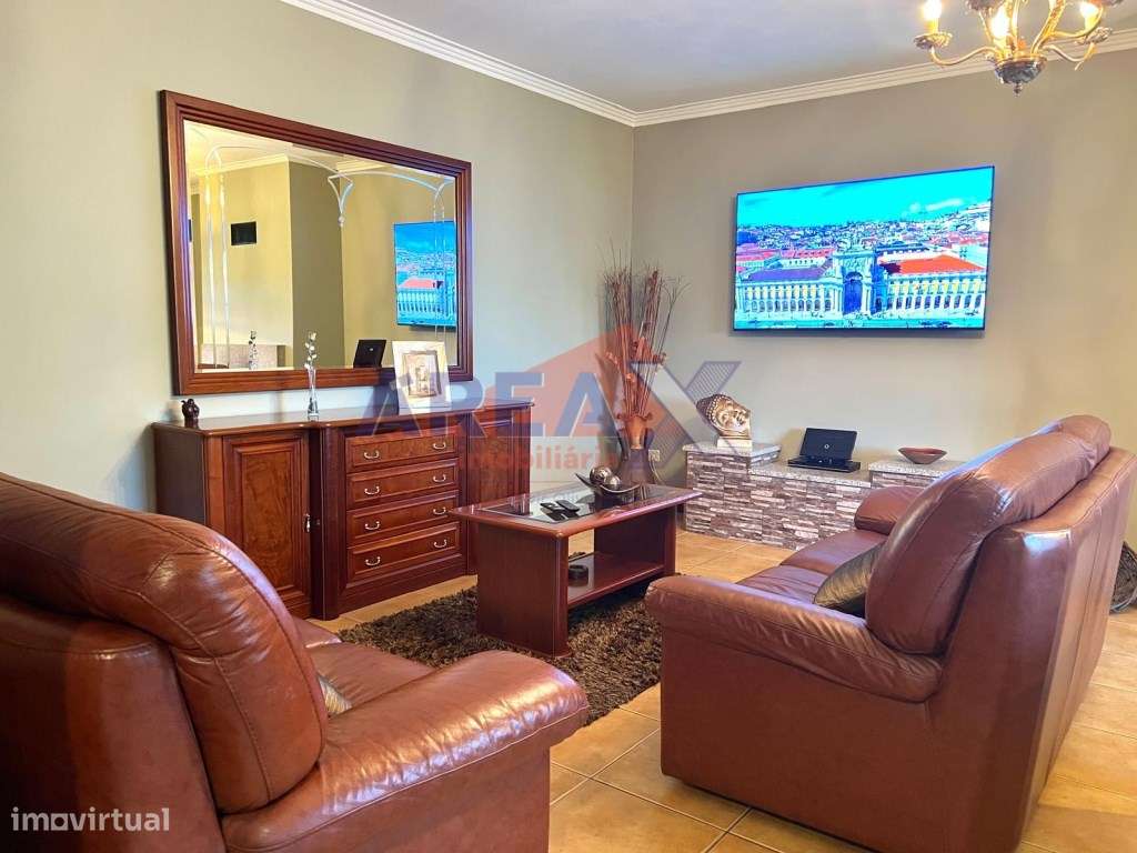 Moradia Geminada T3 em Vila de Cucujães-9