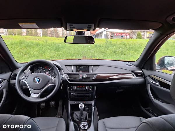 BMW X1 sDrive18d xLine - 2