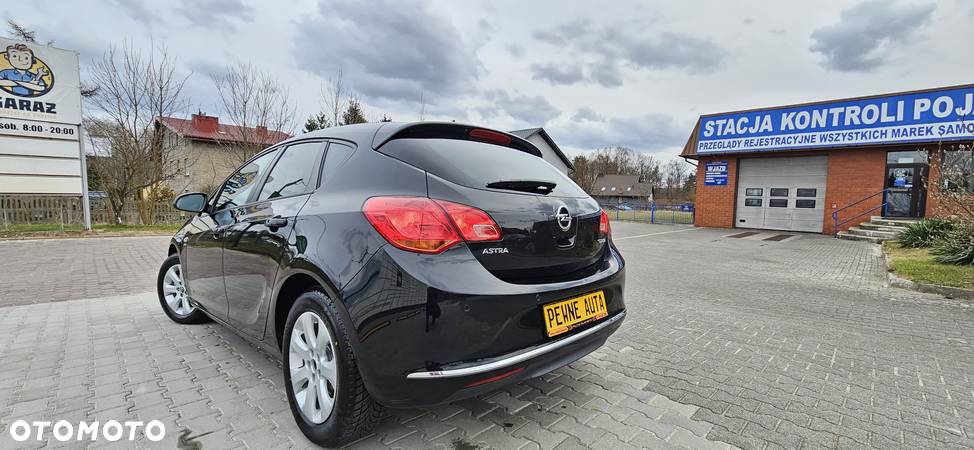Opel Astra IV 1.4 T Enjoy - 15