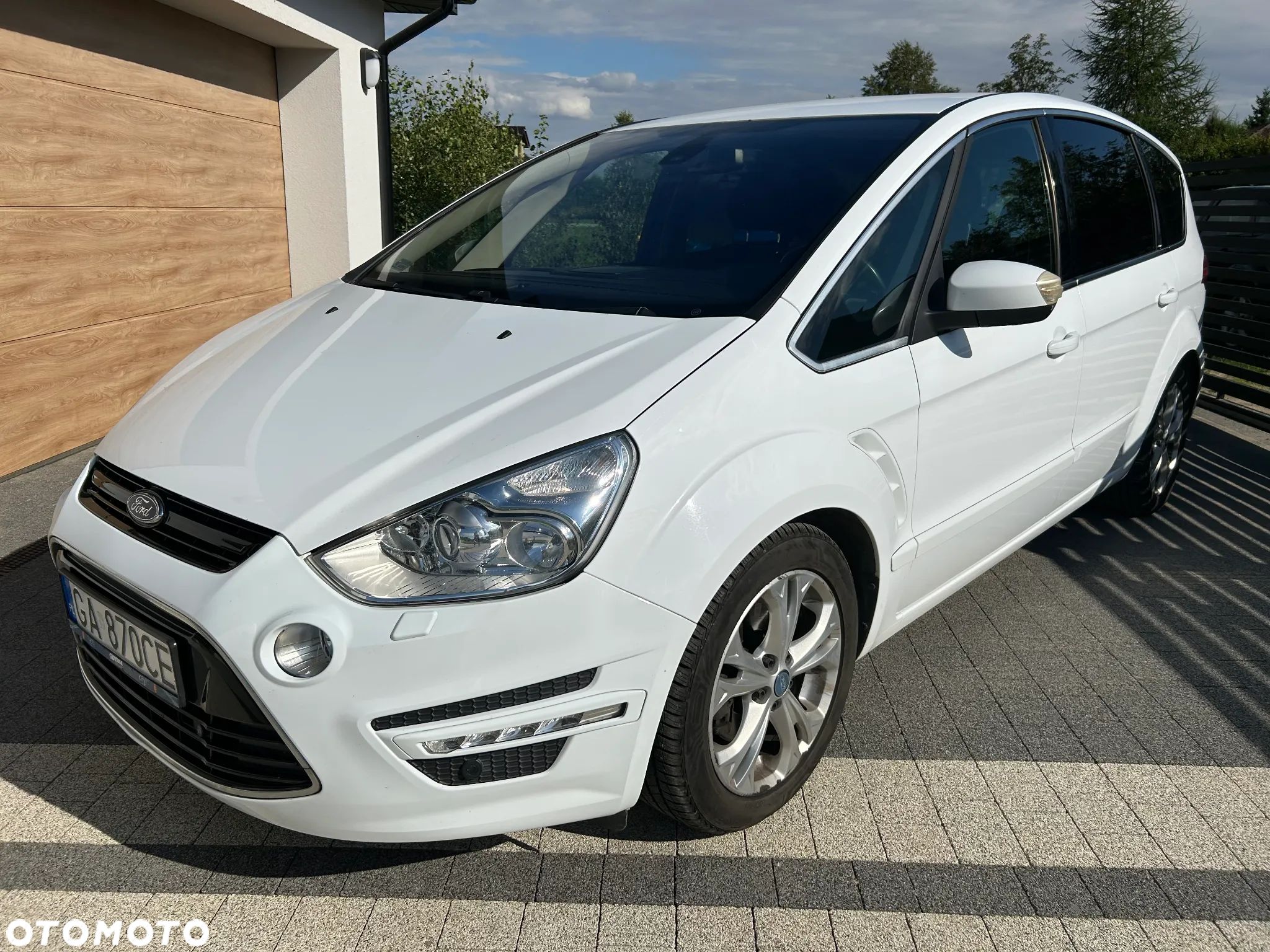 Ford S-Max 2.0 TDCi DPF Titanium - 1