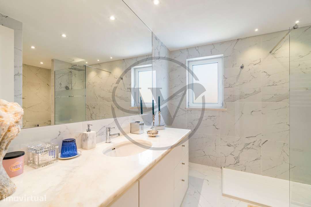 Moradia T5 Remodelada – Luxo no Resort Quinta da Penha Longa-8