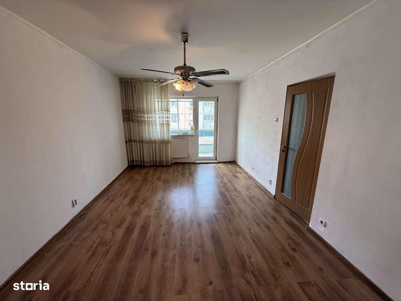 Apartament 2 camere 53,5 mp etaj 6 strada Moinesti- drumul taberei-2