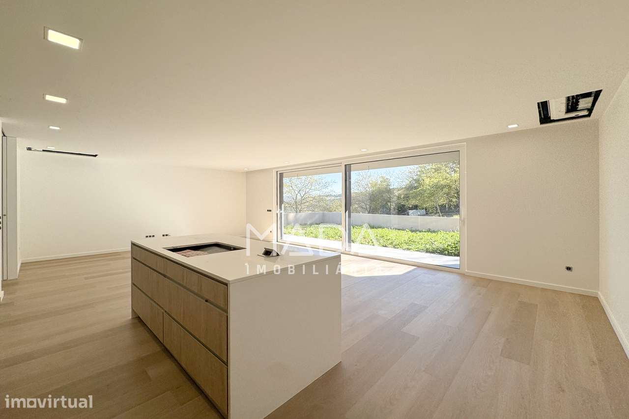Moradia, 204 m², Lanhoso-5