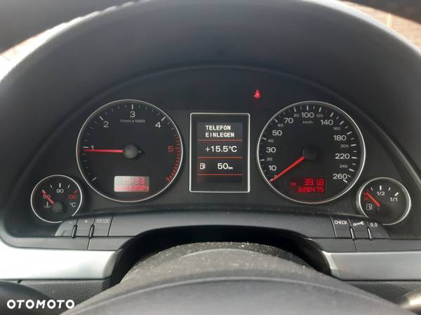 Audi A4 Avant 2.0 TDI - 9