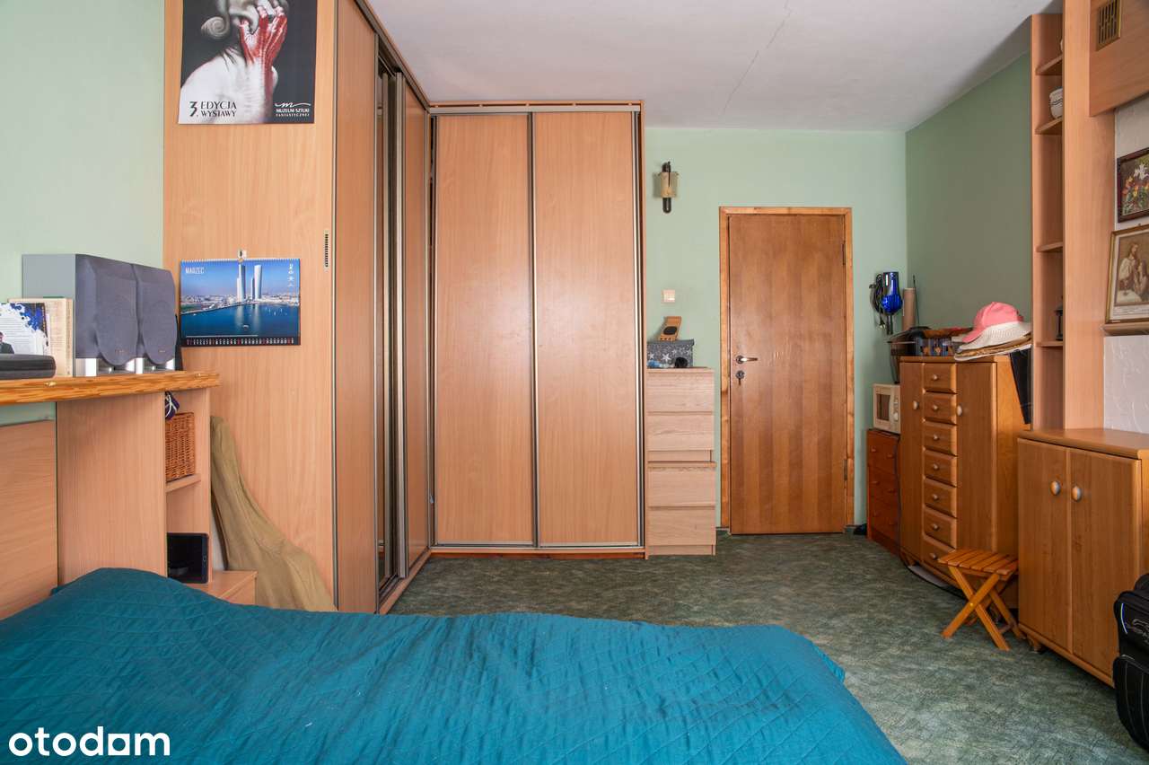 Dom zasilany słońcem fotowoltaika na starych zasadach, panele off grid-17