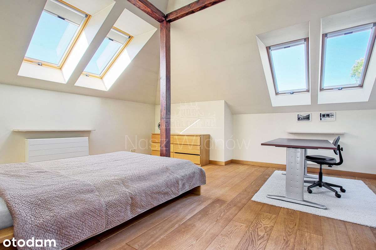 Przestronny dom w uroczym zakątku-18