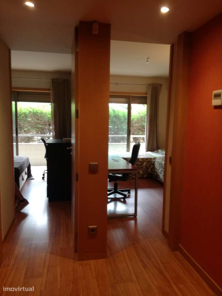 T2 junto Hospital São João totalmente mobilado e equipado - Grande imagem: 3/11