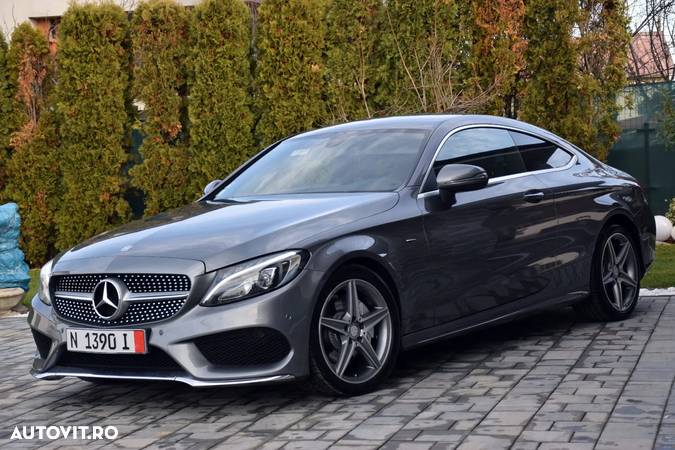 Mercedes-Benz C 220 d Coupe 9G-TRONIC AMG Line - 25