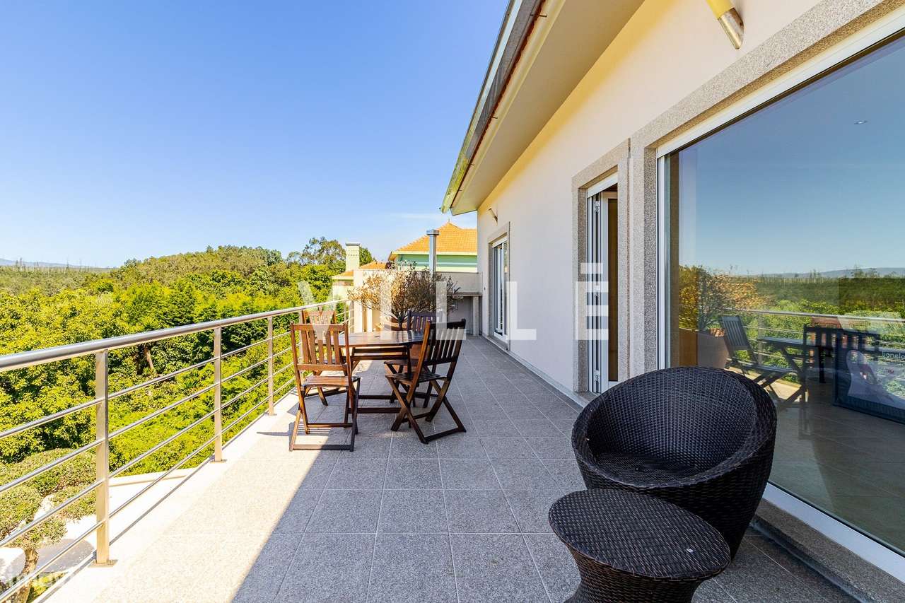Moradia Térrea com Cave e Terreno – Fermelã, Estarreja-16