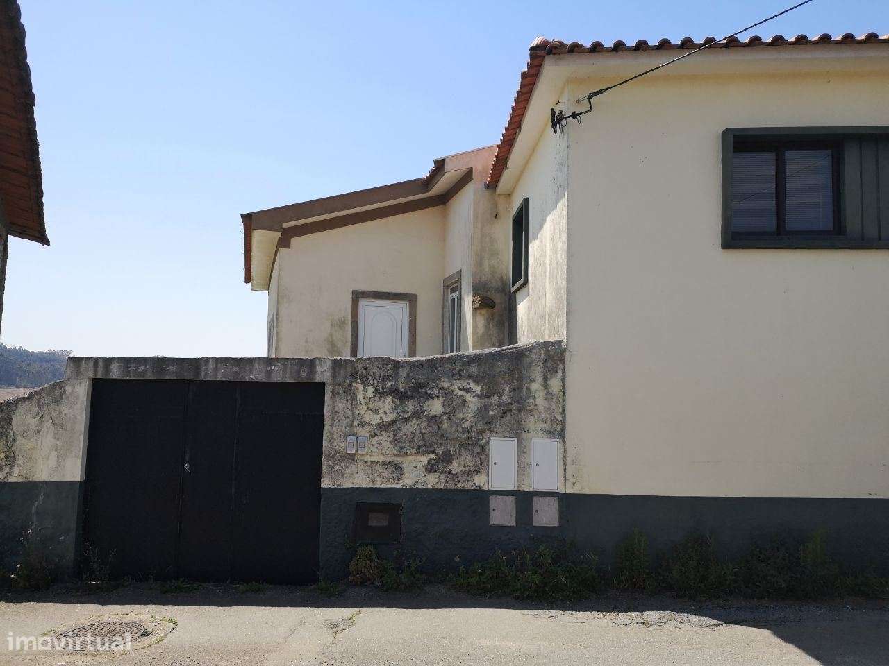 Moradia c/2 habitações + terreno p/construir / Escariz / Arouca-4